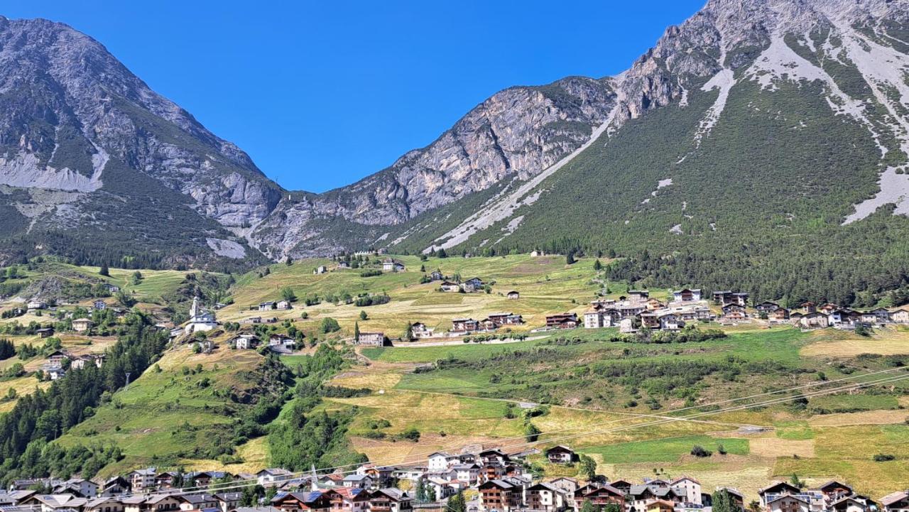 Residence Raethia Tra Bormio E Livigno Pradelle Exterior foto